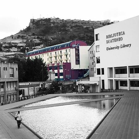 64Rooms Enna Bagian luar foto
